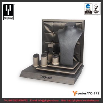 Grid Backdrop Classical Black Match with Glossy Silver Gray PU Leather Jewelry Display Stand